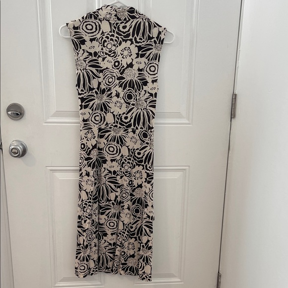 ✨ LUXE Banana Republic Silk & Linen Floral Wrap Dress- Size M✨👗 - Picture 2 of 7